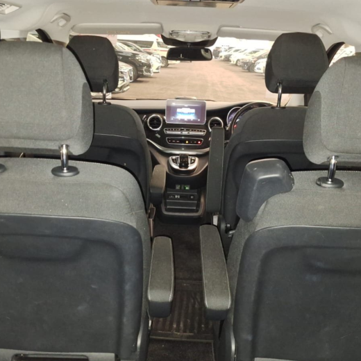 Mercedes‑Benz V220d