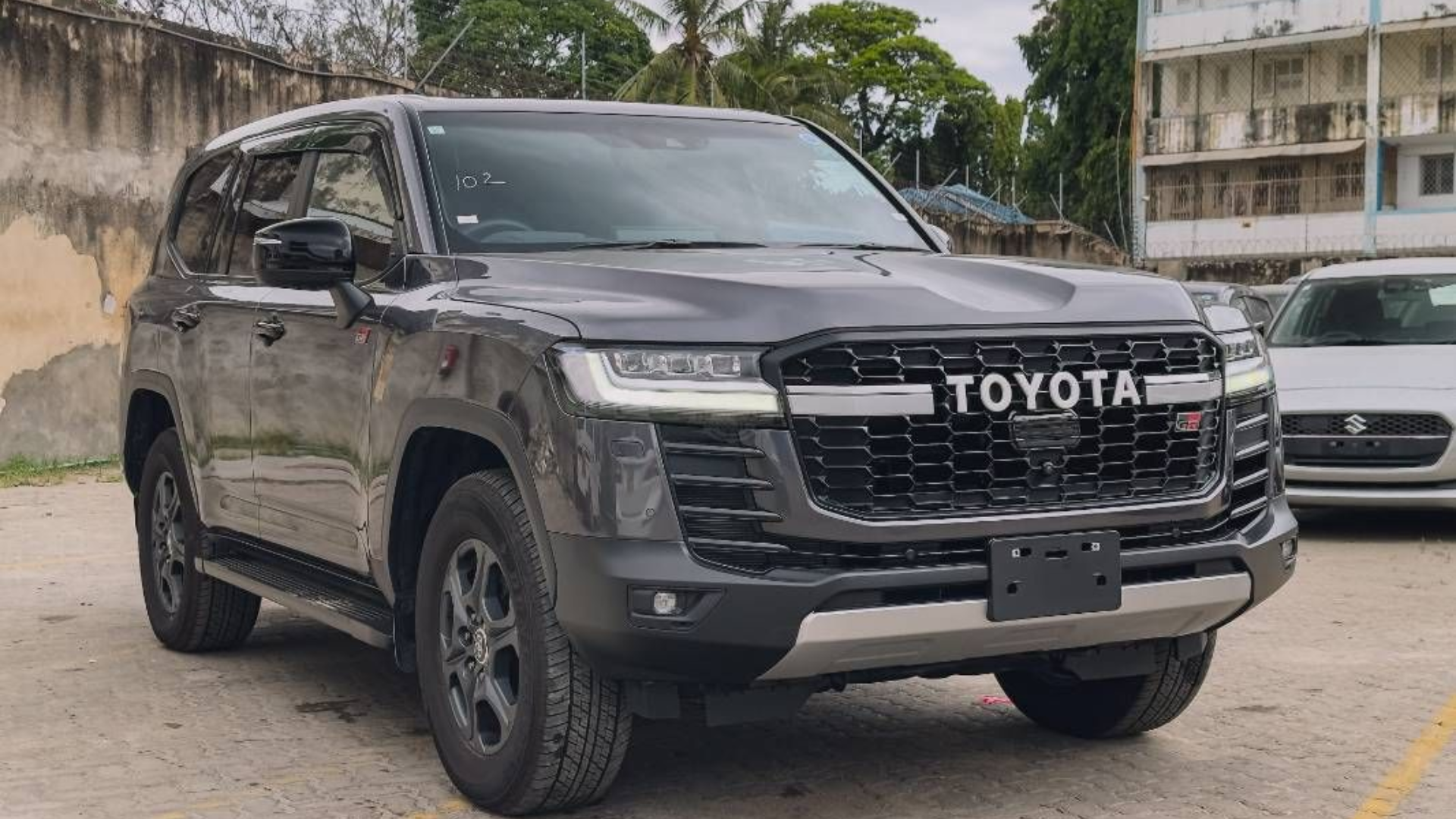 Toyota Land Cruiser 2023